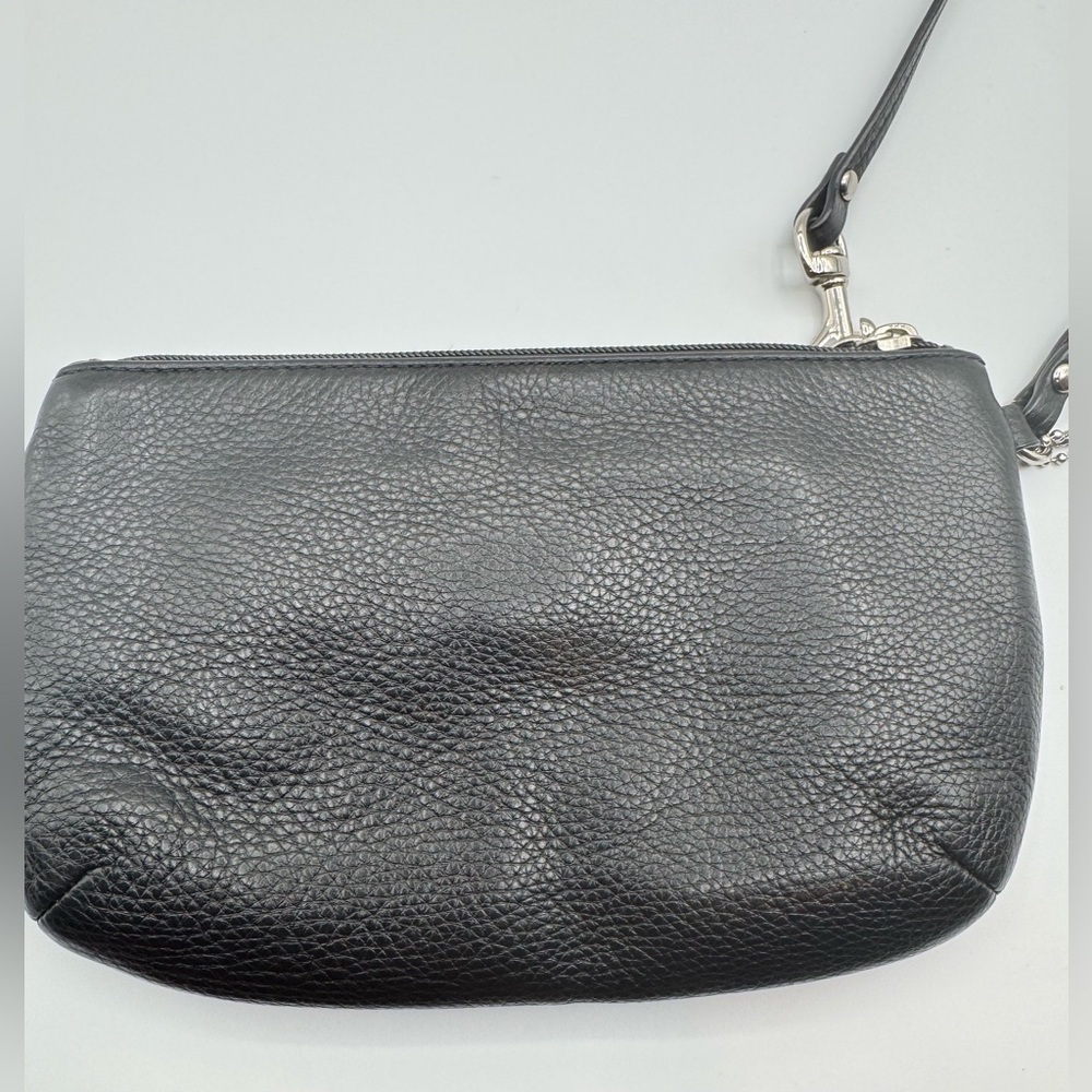 Coach Black Leather Turn lock Wristlet | Very Good Condition - Picture 4 of 13